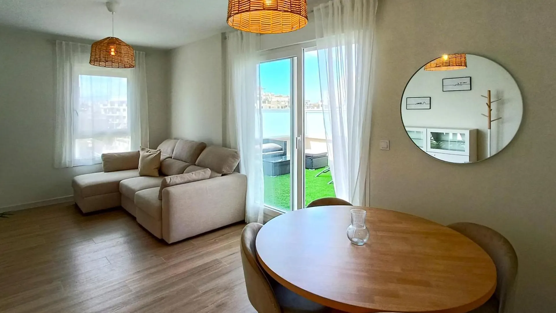 Atenas Suite, 2 Hab, Terraza, Piscina Y Playa A 3 Min Almeria 0*,  Spain
